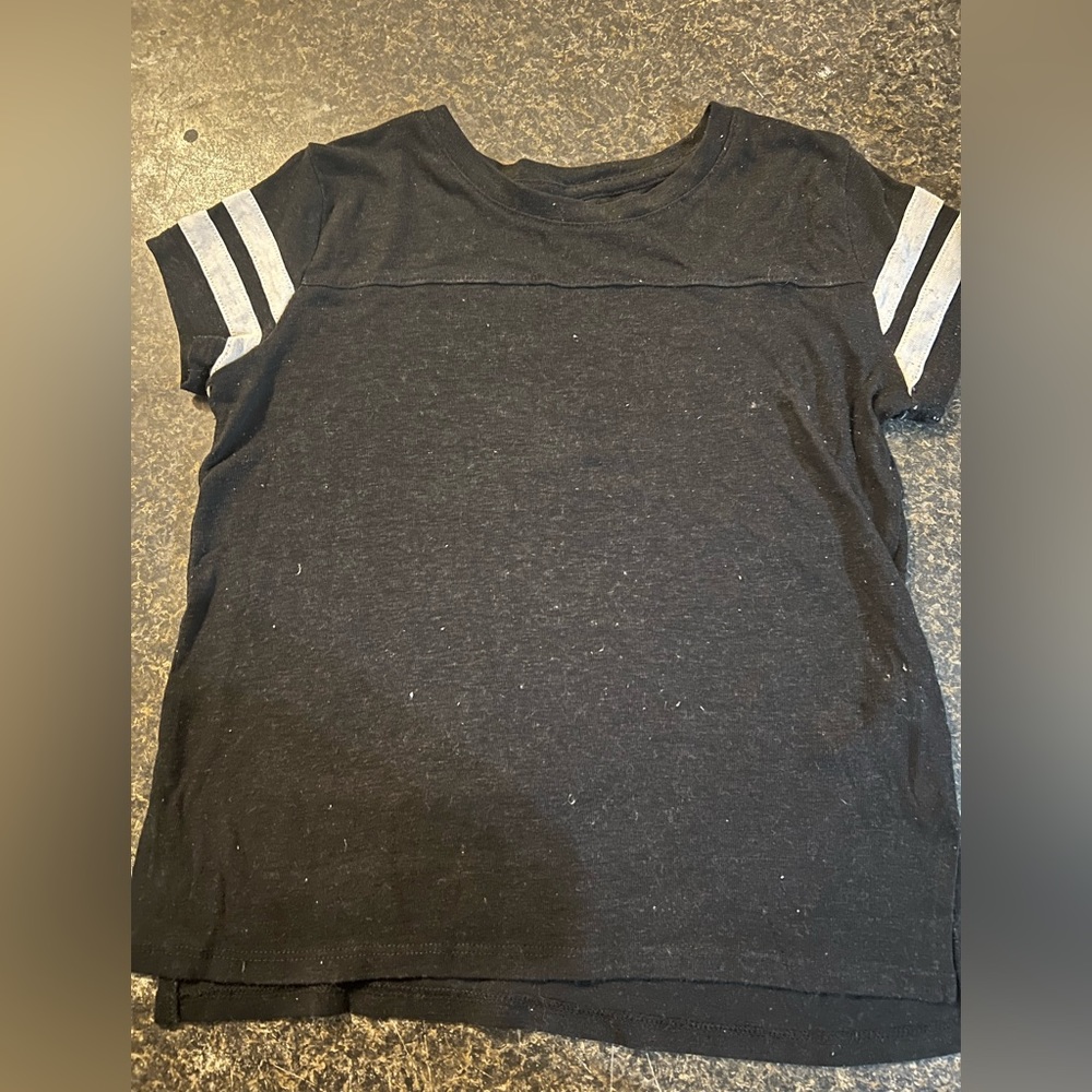 Old Navy Black tee-kids